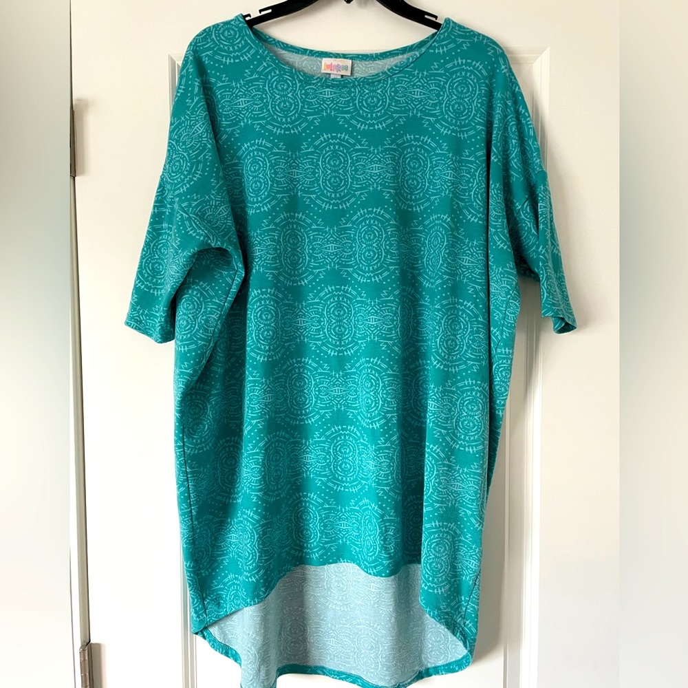 Lularoe Irma high low tunic top Size Medium